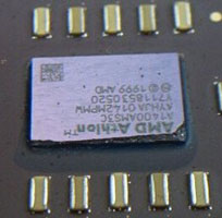 Durch unsachgemäße Montage zerstörte Athlon-CPU